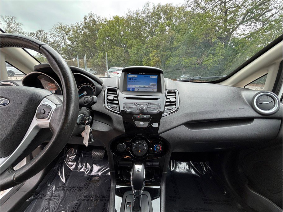 Used 2016 Ford Fiesta SE w/ Equipment Group 201A FWD image 11