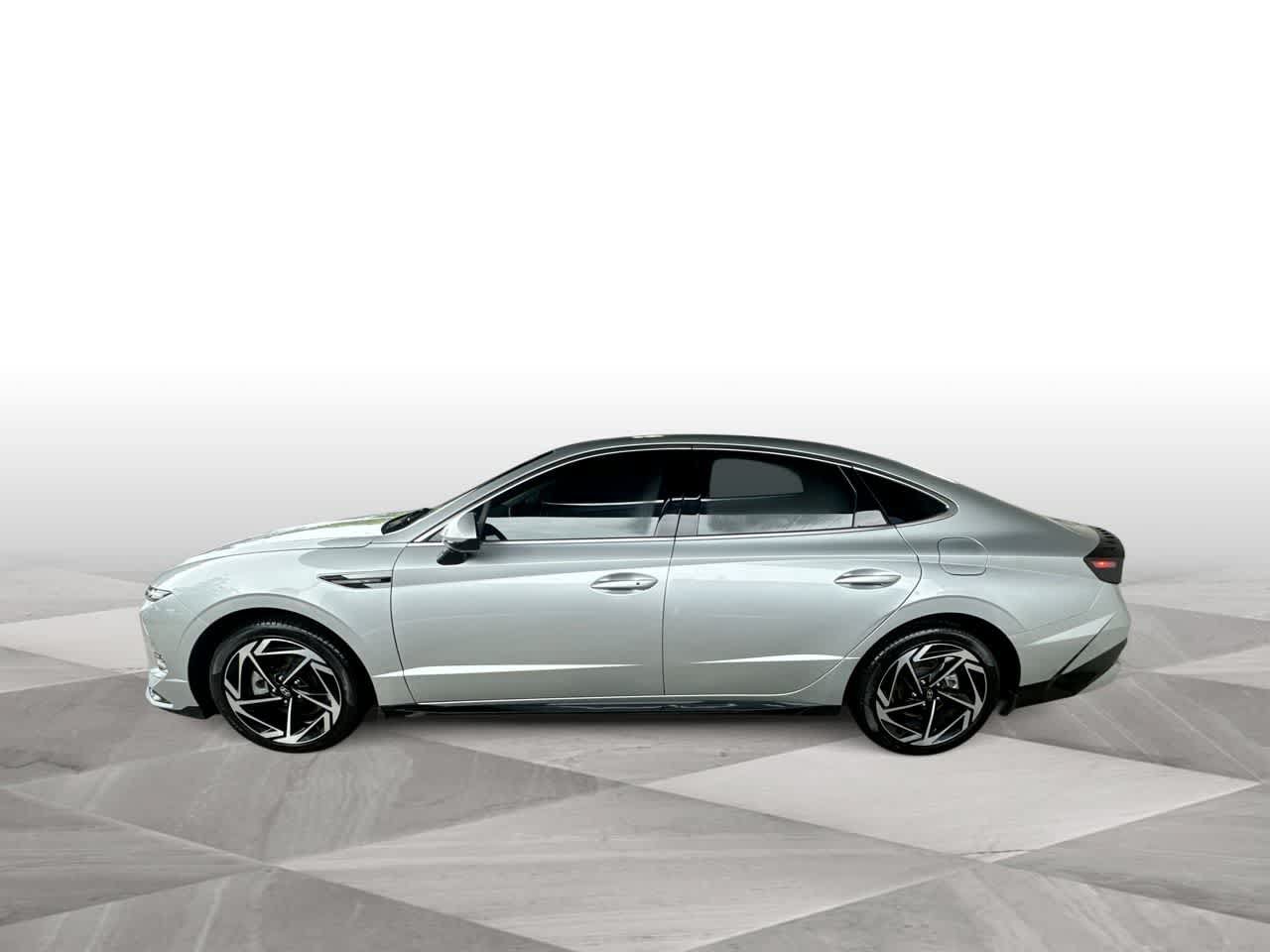 Used 2026 Hyundai Sonata SEL FWD image 5