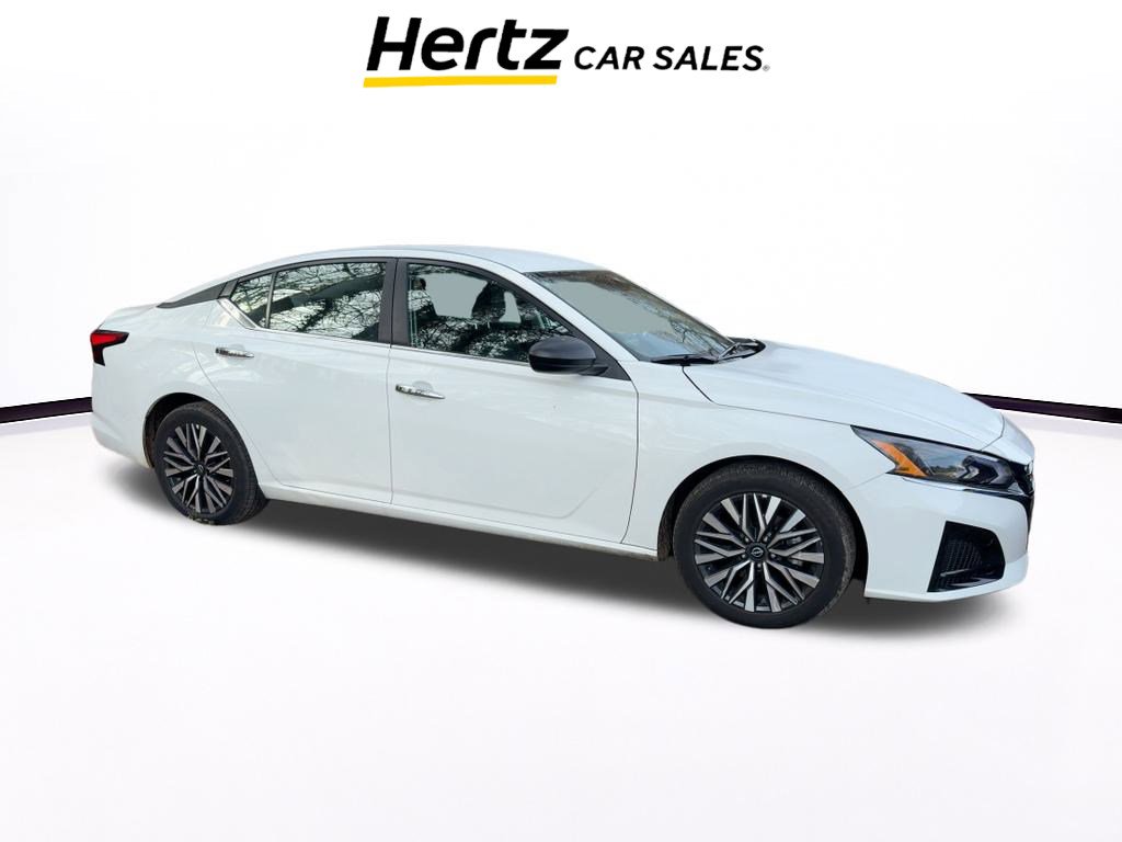 Used 2025 Nissan Altima 2.5 SV