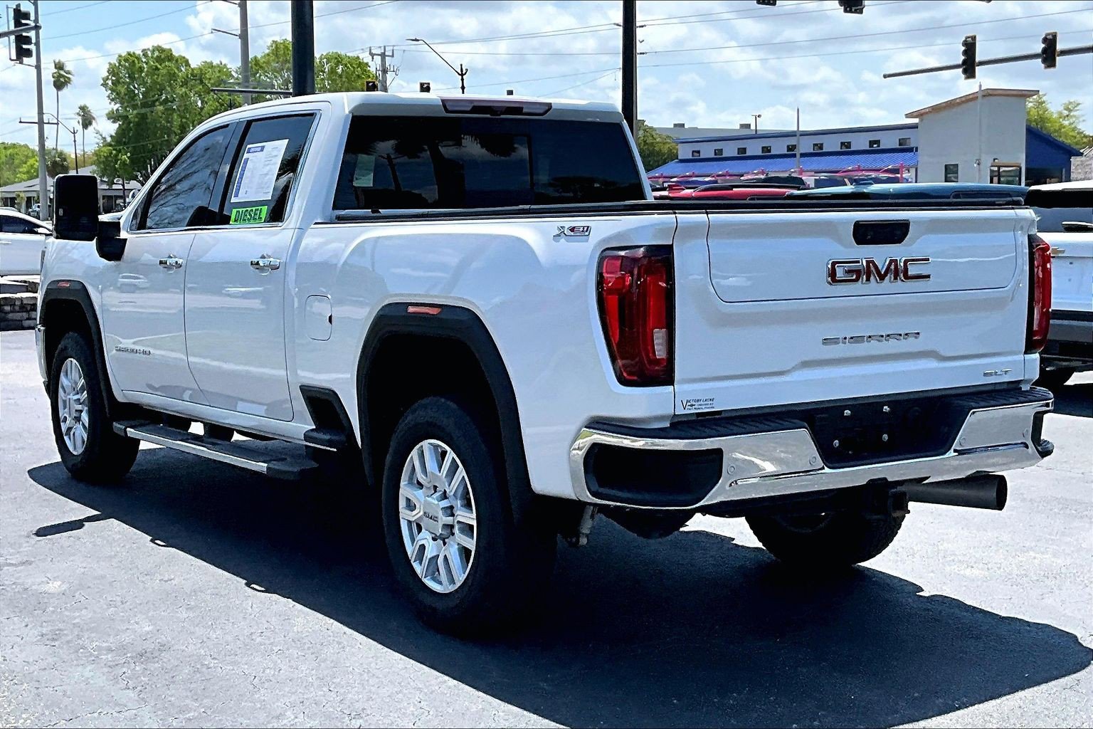 Used 2022 GMC Sierra 2500 SLT w/ SLT Premium Package AWD/4WD image 3