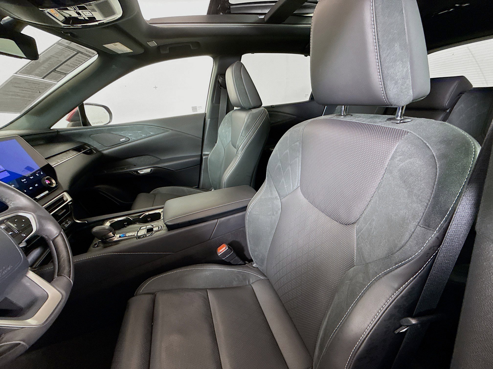 Certified 2025 Lexus RX 350 AWD w/ Convenience Package image 11