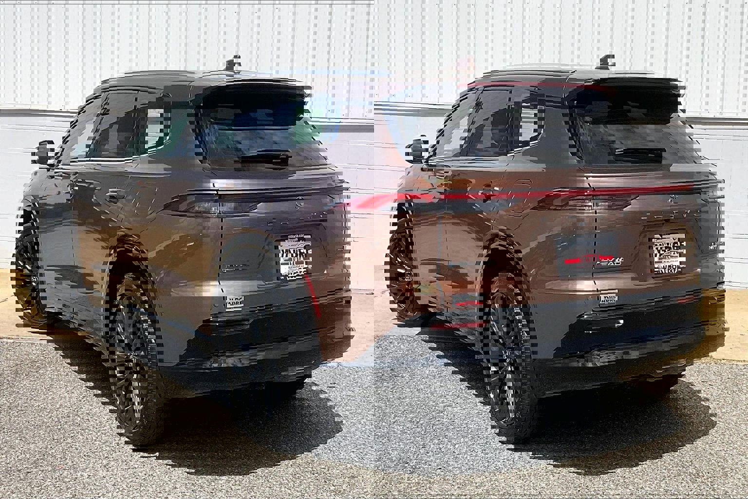 Used 2025 Toyota Crown Signia w/ Advanced Technology Package AWD/4WD image 15