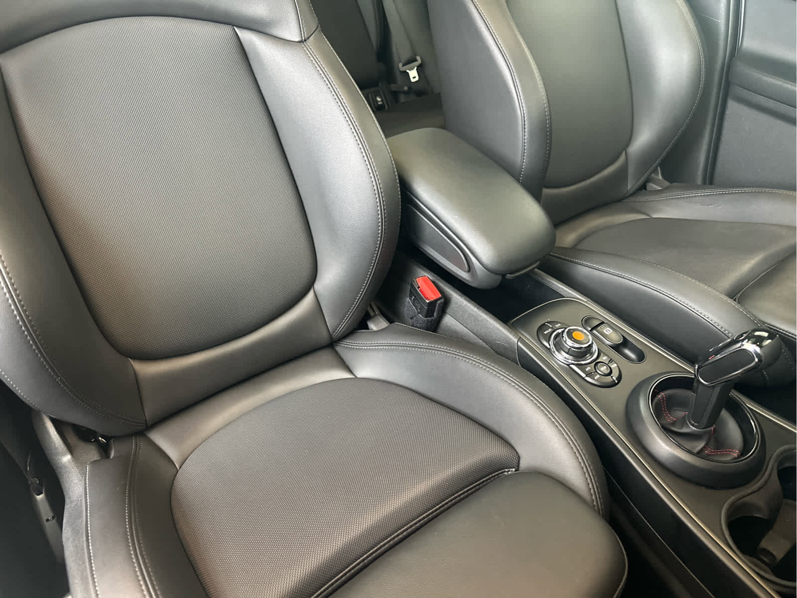 Used 2021 MINI Cooper Countryman S w/ Premium Package image 15