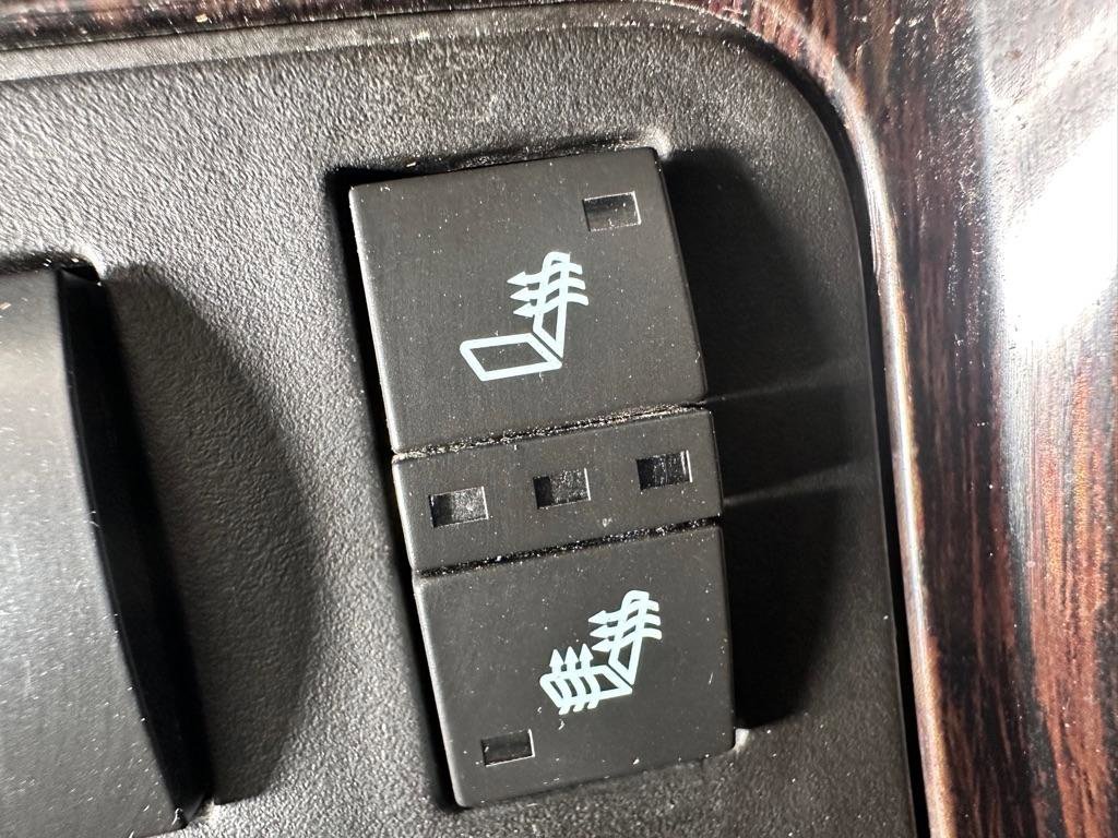 Used 2017 Chevrolet Traverse LT image 24