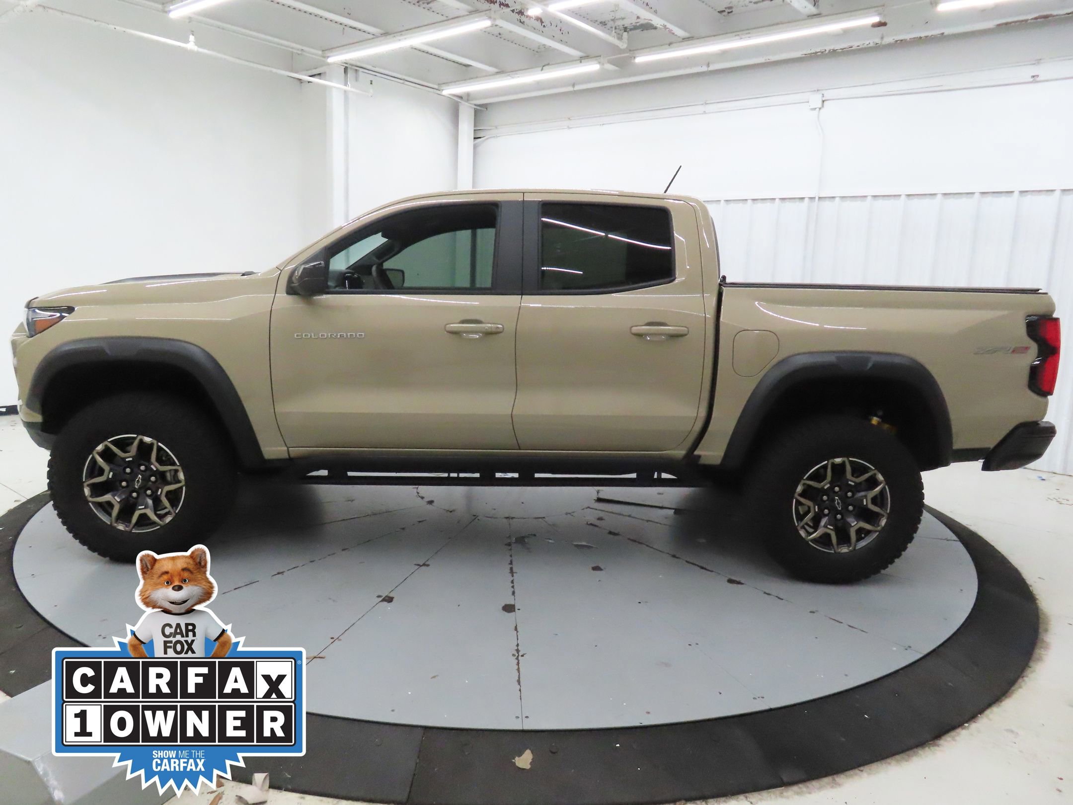 Used 2024 Chevrolet Colorado ZR2 w/ Technology Package AWD/4WD image 7