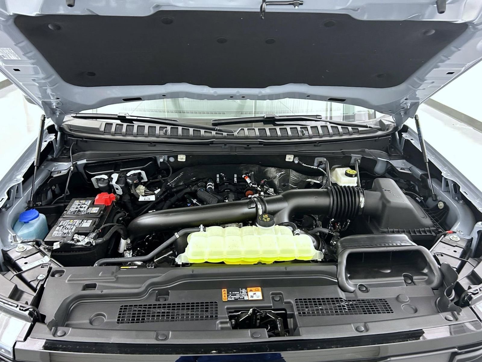 New 2025 Ford Expedition Active image 26