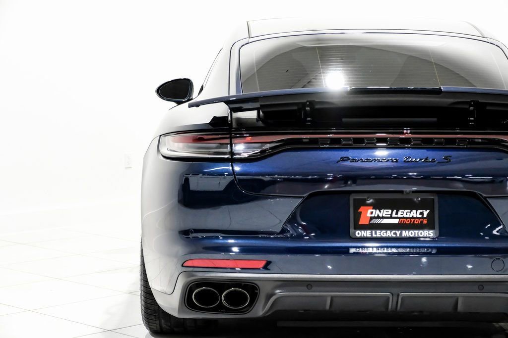 Used 2022 Porsche Panamera Turbo S image 39