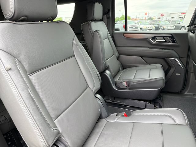 New 2026 GMC Yukon XL Denali w/ Denali Reserve Package AWD/4WD image 22