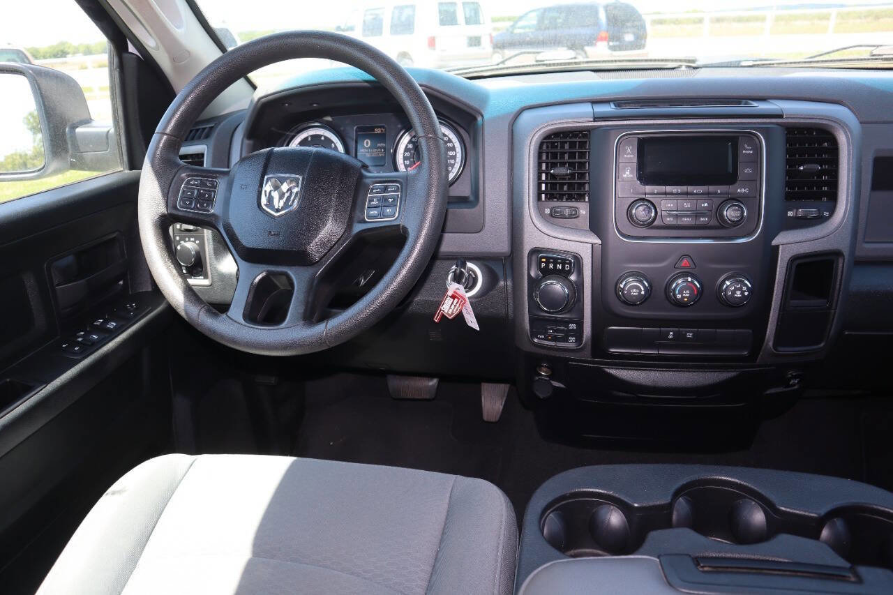 Used 2017 RAM 1500 Tradesman w/ Popular Equipment Group AWD/4WD image 28