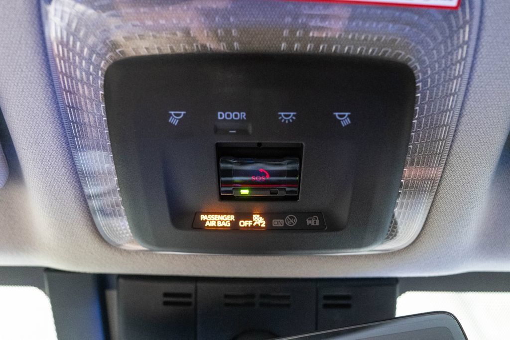 New 2026 Toyota Prius Plug-In Hybrid FWD image 32