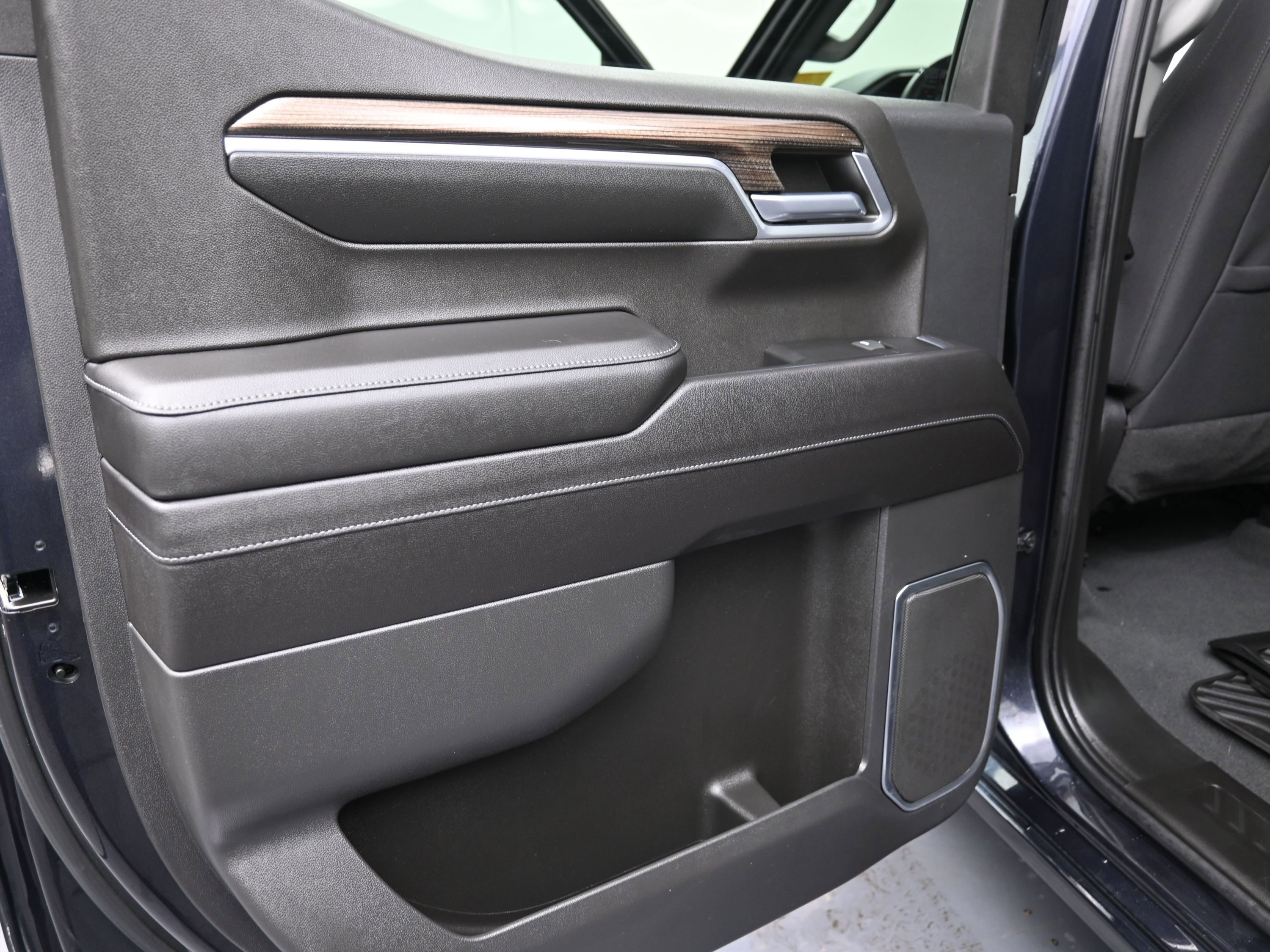 Used 2022 Chevrolet Silverado 1500 LT image 21