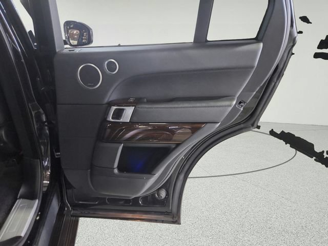 Used 2016 Land Rover Range Rover Supercharged AWD/4WD image 24
