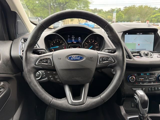 Used 2019 Ford Escape Titanium AWD/4WD image 16