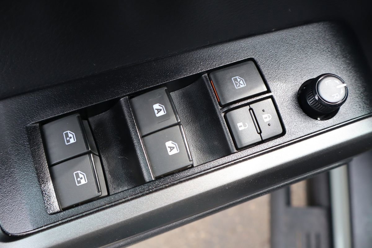 Used 2023 Toyota Tacoma TRD Off-Road w/ TRD Premium Off Road Package AWD/4WD image 46