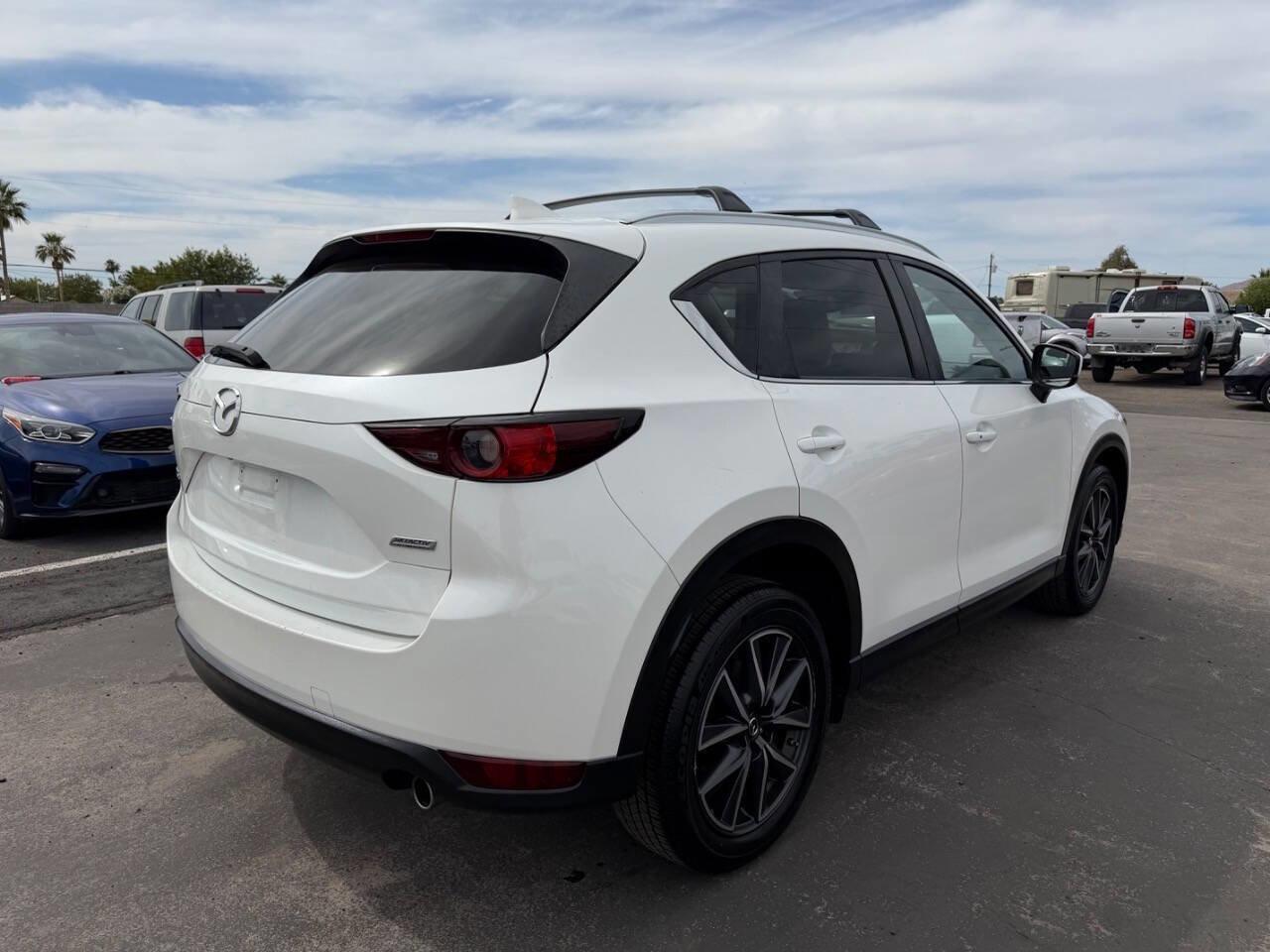 Used 2018 MAZDA CX-5 Touring w/ Preferred Equipment Package FWD image 12