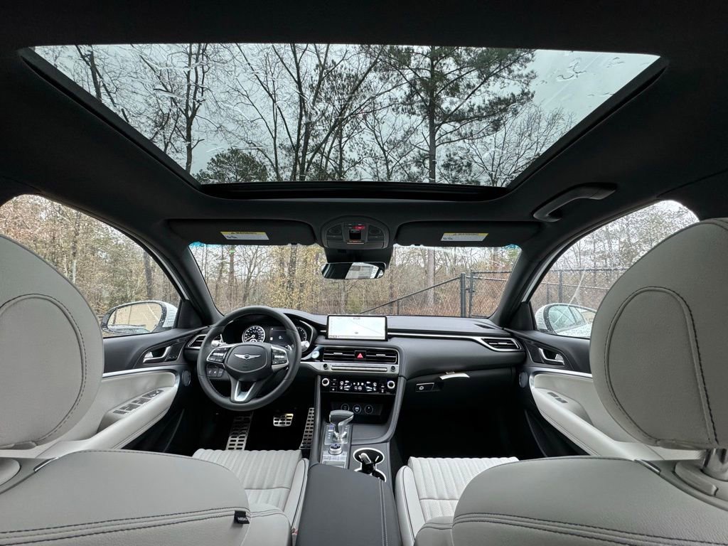 Used 2025 Genesis G70 2.5T w/ Sport Prestige Package image 3