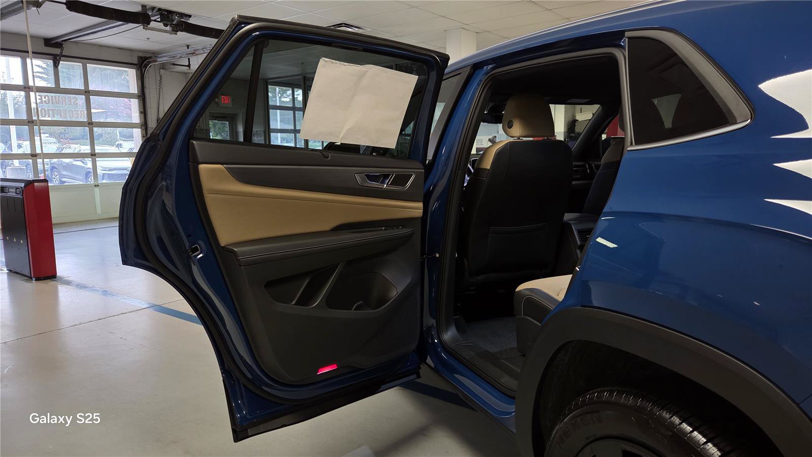 New 2026 Volkswagen Atlas Cross Sport SE AWD/4WD image 24
