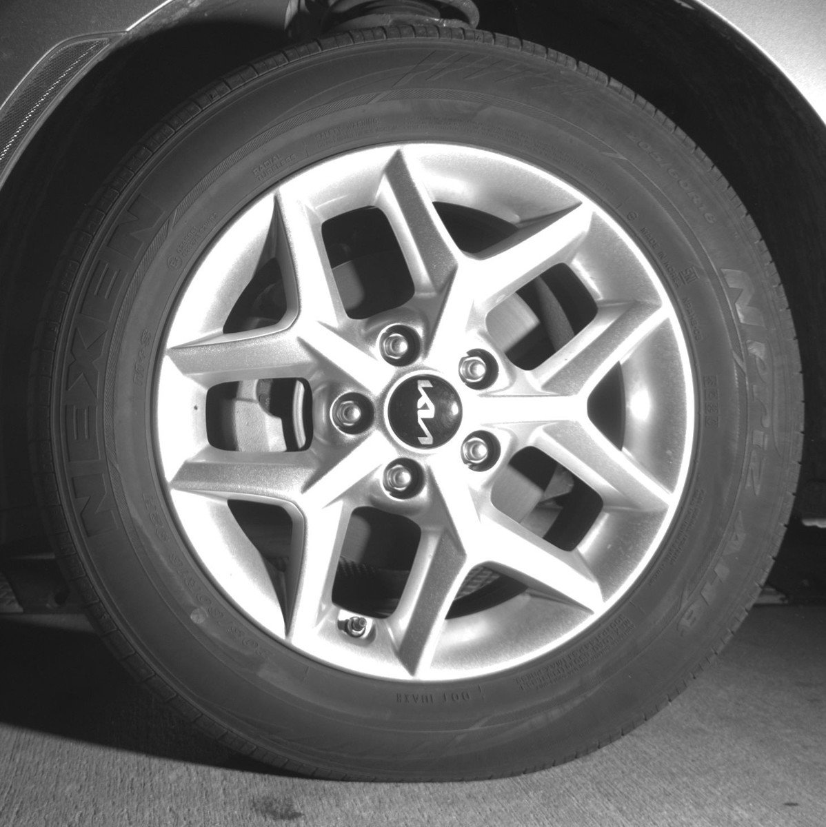 Used 2025 Kia Soul LX w/ LX Technology Package image 12