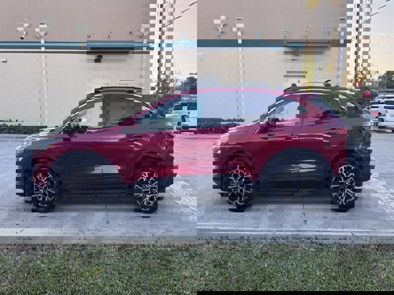 Used 2020 Ford Escape SEL image 8
