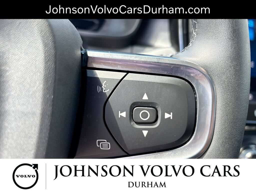 Used 2023 Volvo C40 Recharge Core AWD/4WD image 18