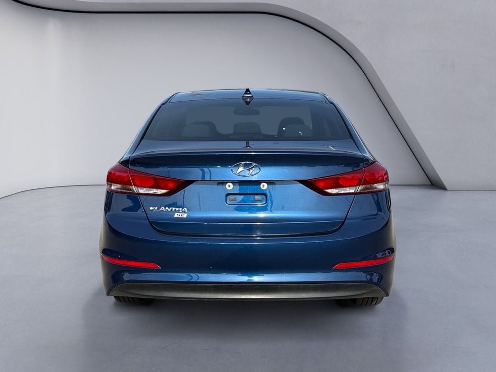 Used 2017 Hyundai Elantra SE FWD image 4