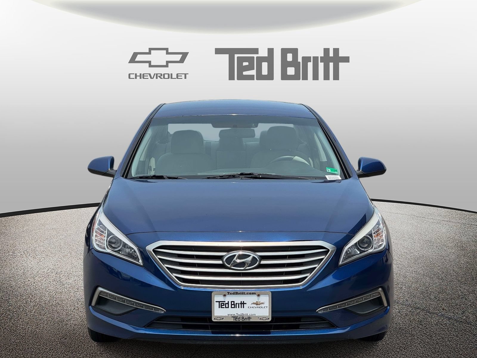 Used 2015 Hyundai Sonata SE FWD image 2