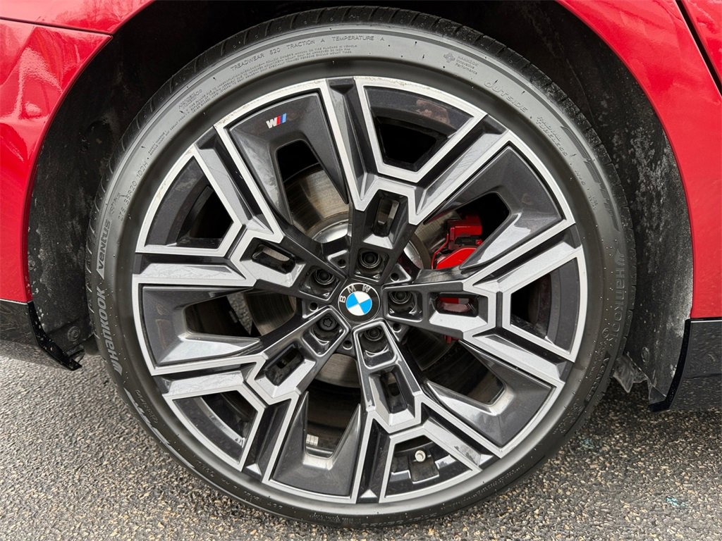 Certified 2026 BMW i5 eDrive40 w/ M Sport Package image 17