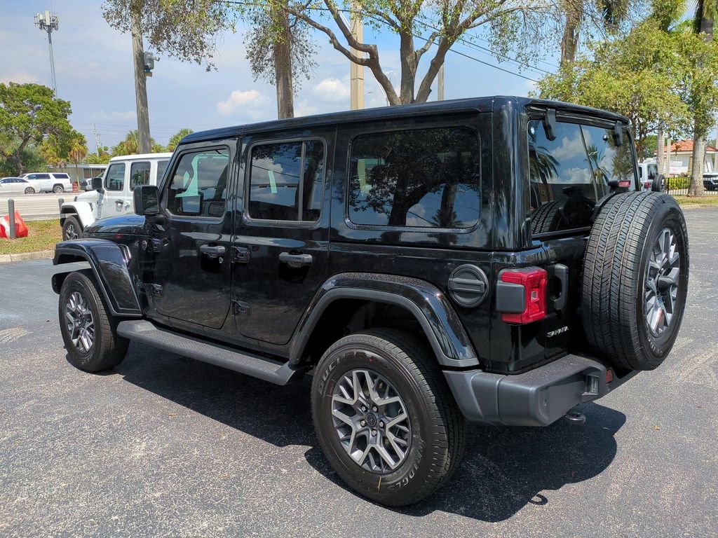 New 2025 Jeep Wrangler Sahara image 7