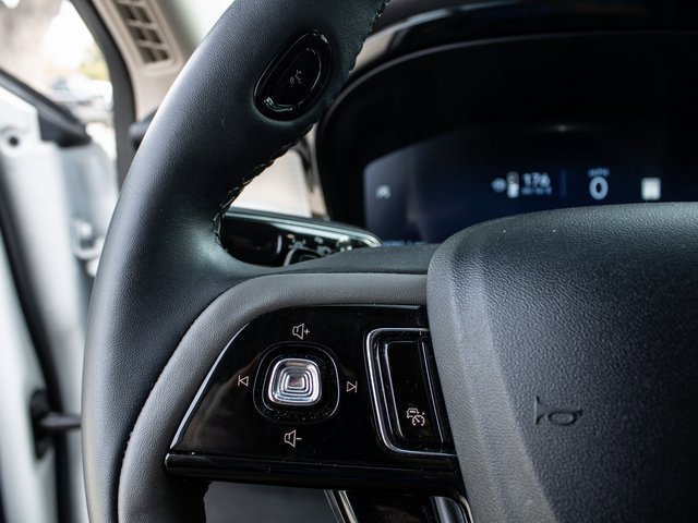 Used 2024 Lincoln Corsair FWD w/ Equipment Group 101A image 10