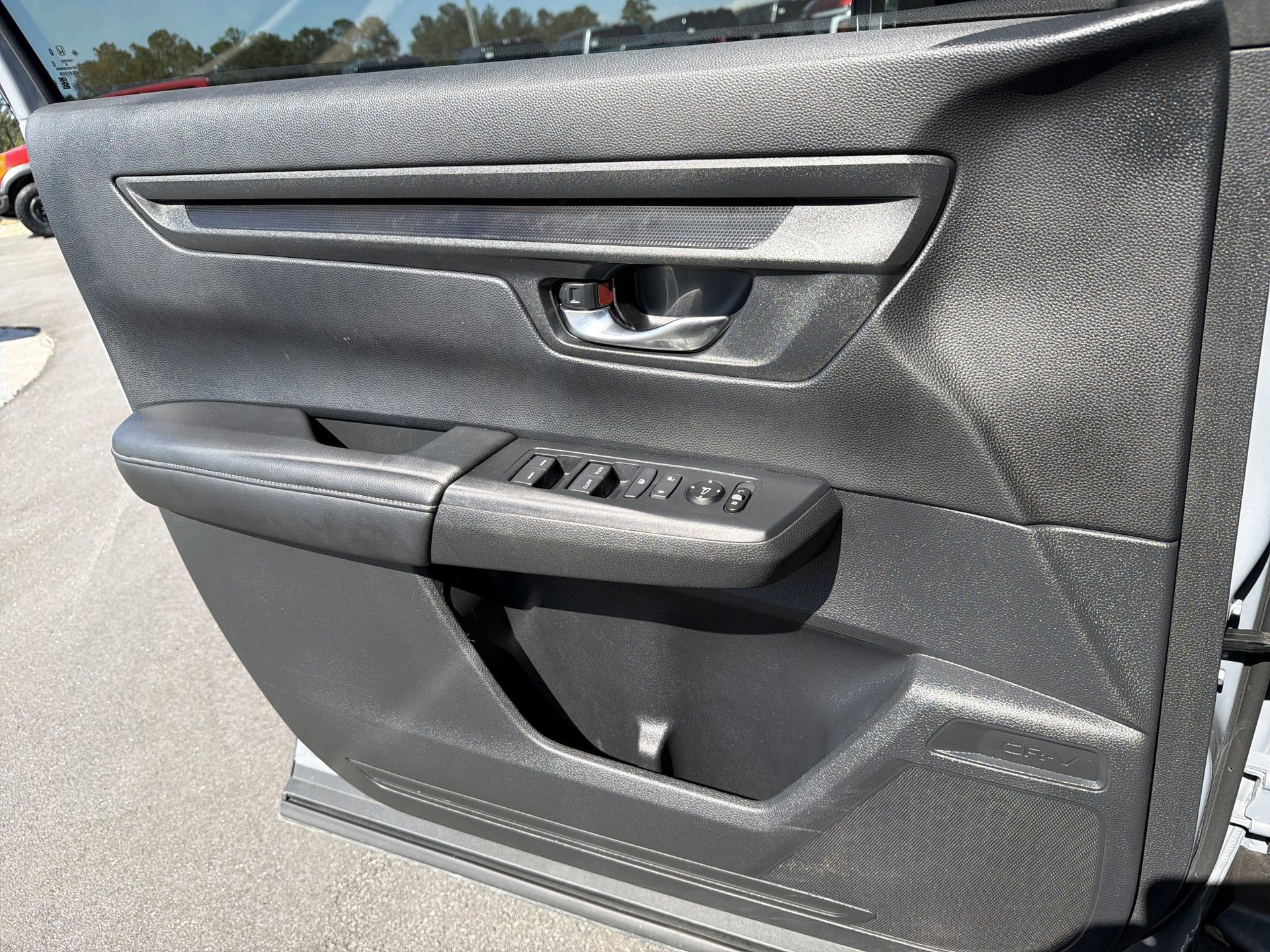 Used 2025 Honda CR-V EX image 19