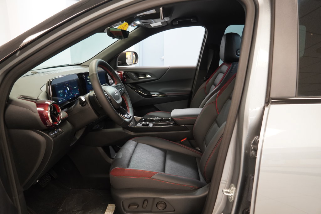 New 2027 Chevrolet Equinox RS w/ Safety and Technology Package AWD/4WD image 4