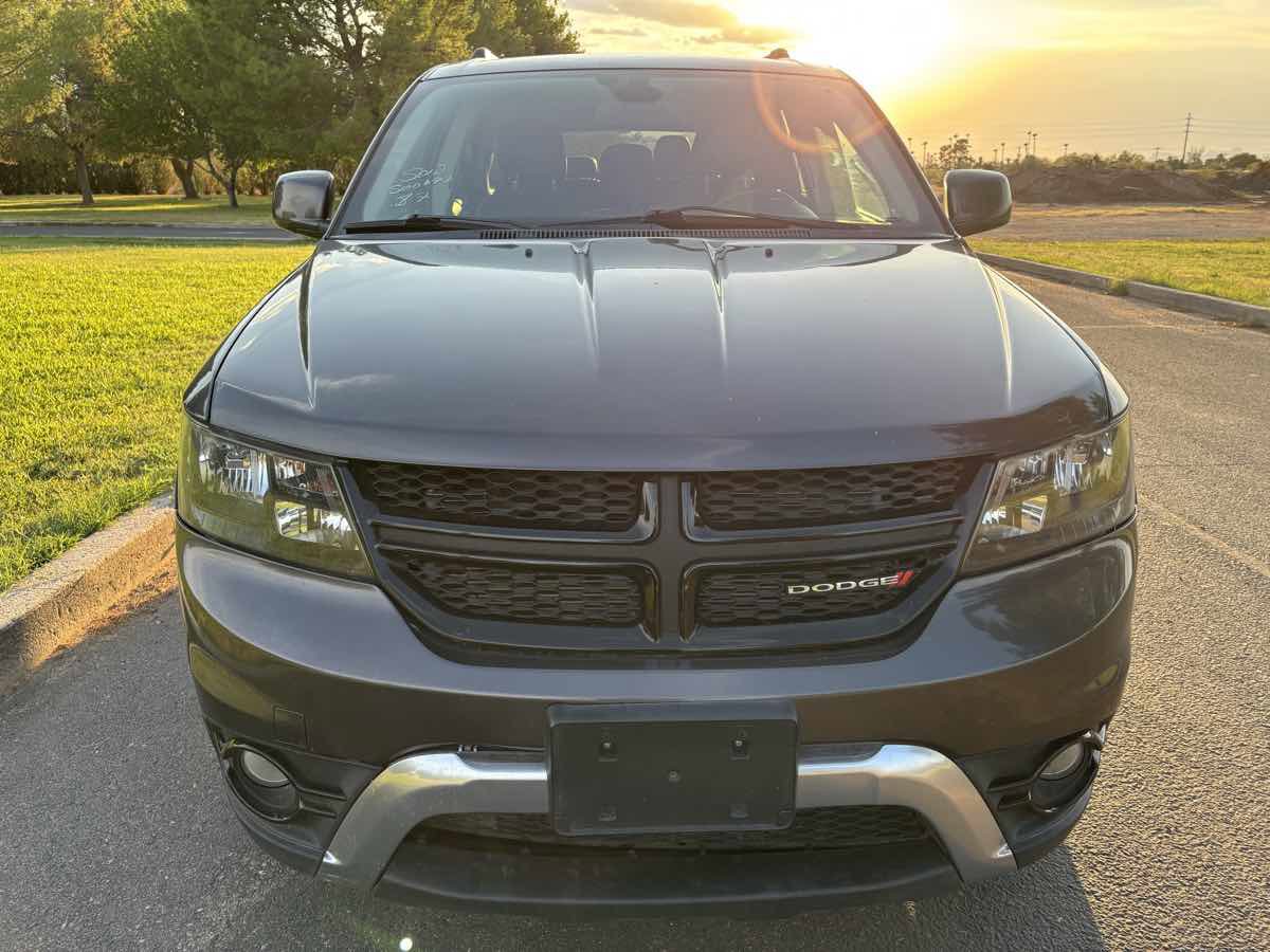Used 2020 Dodge Journey Crossroad image 4