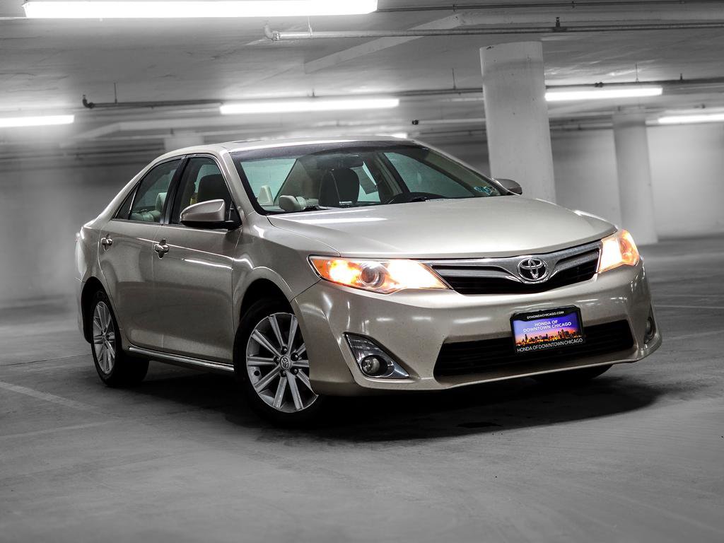 Used 2014 Toyota Camry XLE image 4
