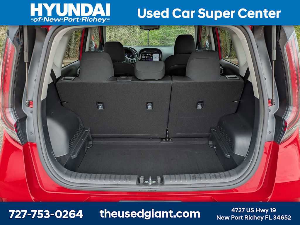 Used 2023 Kia Soul S image 12