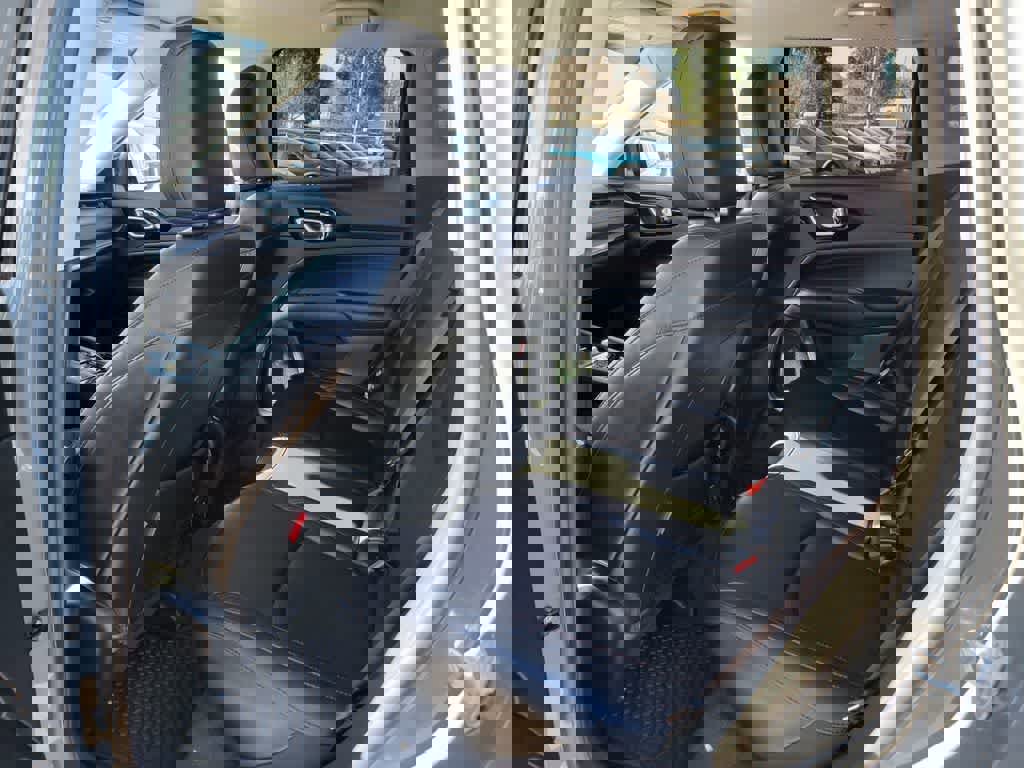 Used 2022 Jeep Compass Trailhawk w/ Trailhawk Convenience Group image 13