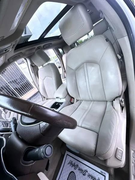 Used 2013 Cadillac SRX Premium FWD image 17
