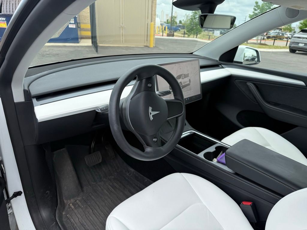 Used 2023 Tesla Model Y Long Range image 7