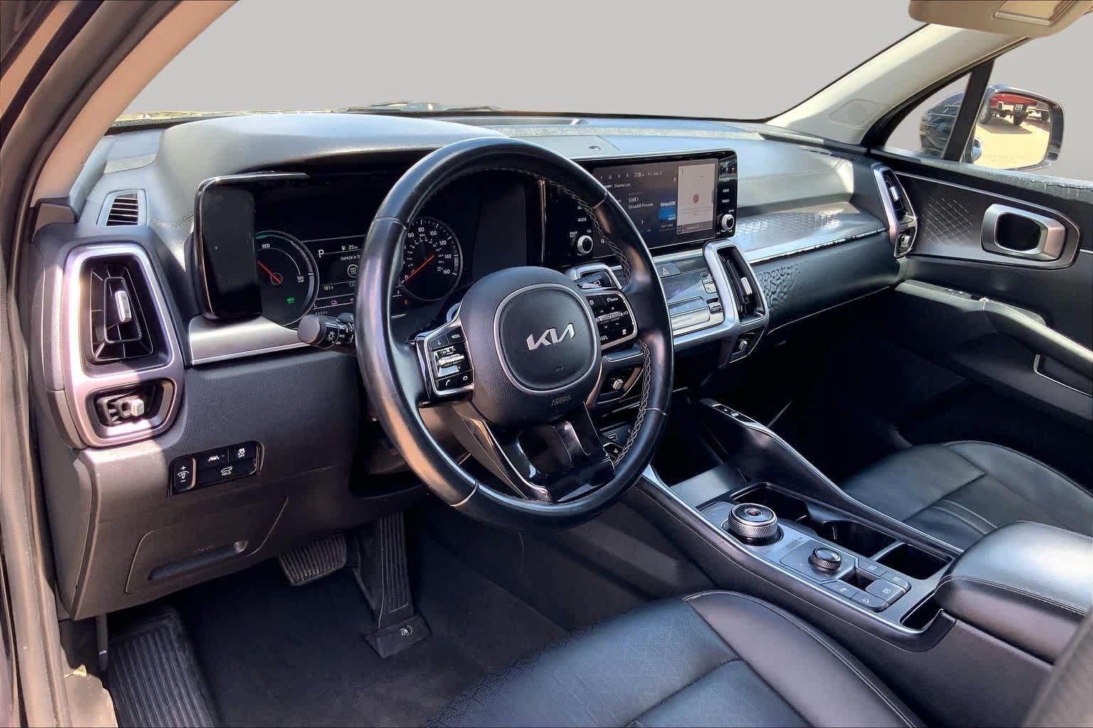 Used 2024 Kia Sorento EX AWD/4WD image 18