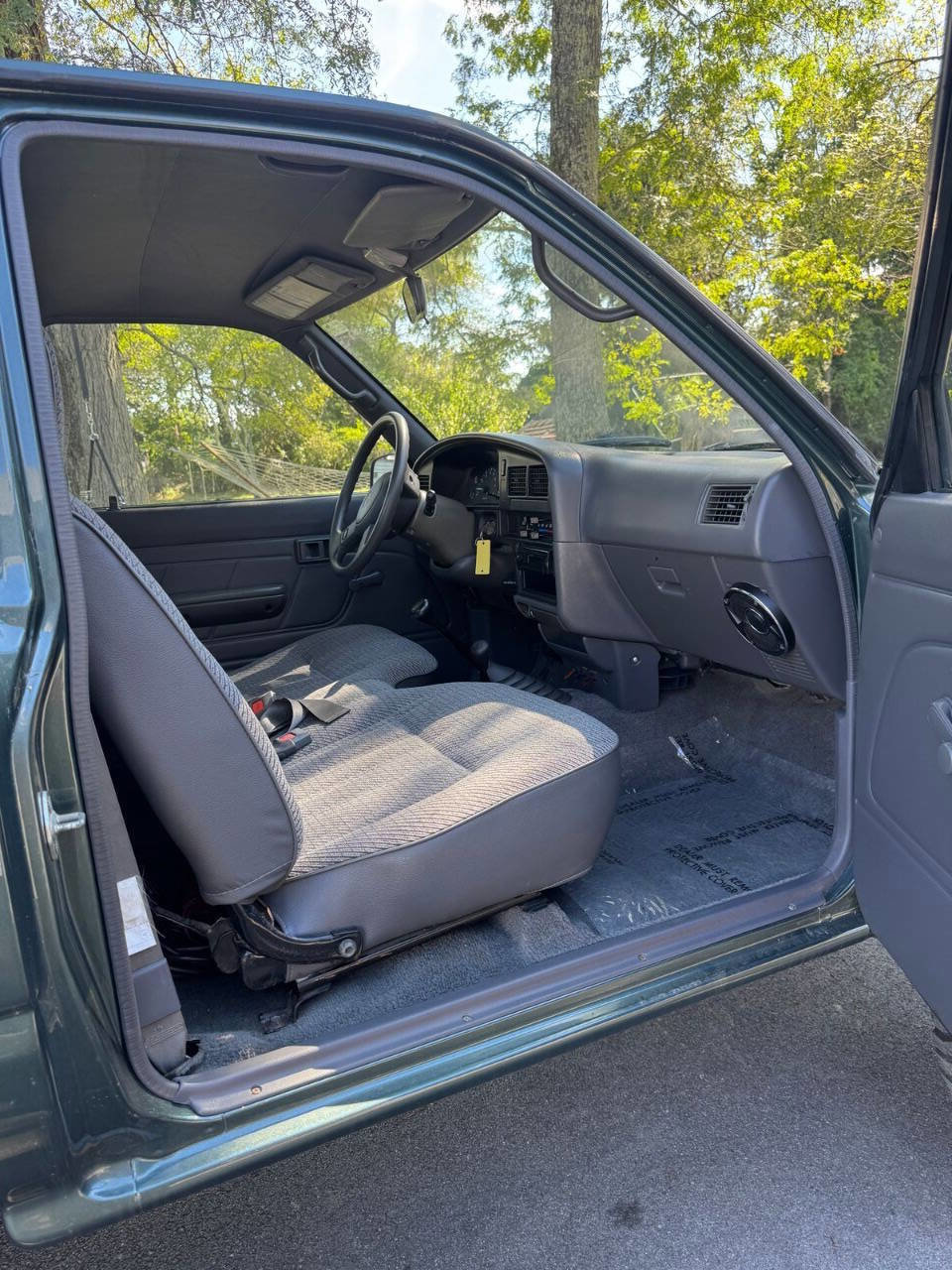 Used 1992 Toyota Pickup Deluxe image 10