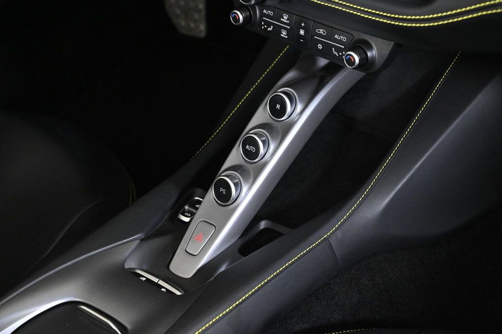 Used 2020 Ferrari Portofino image 30