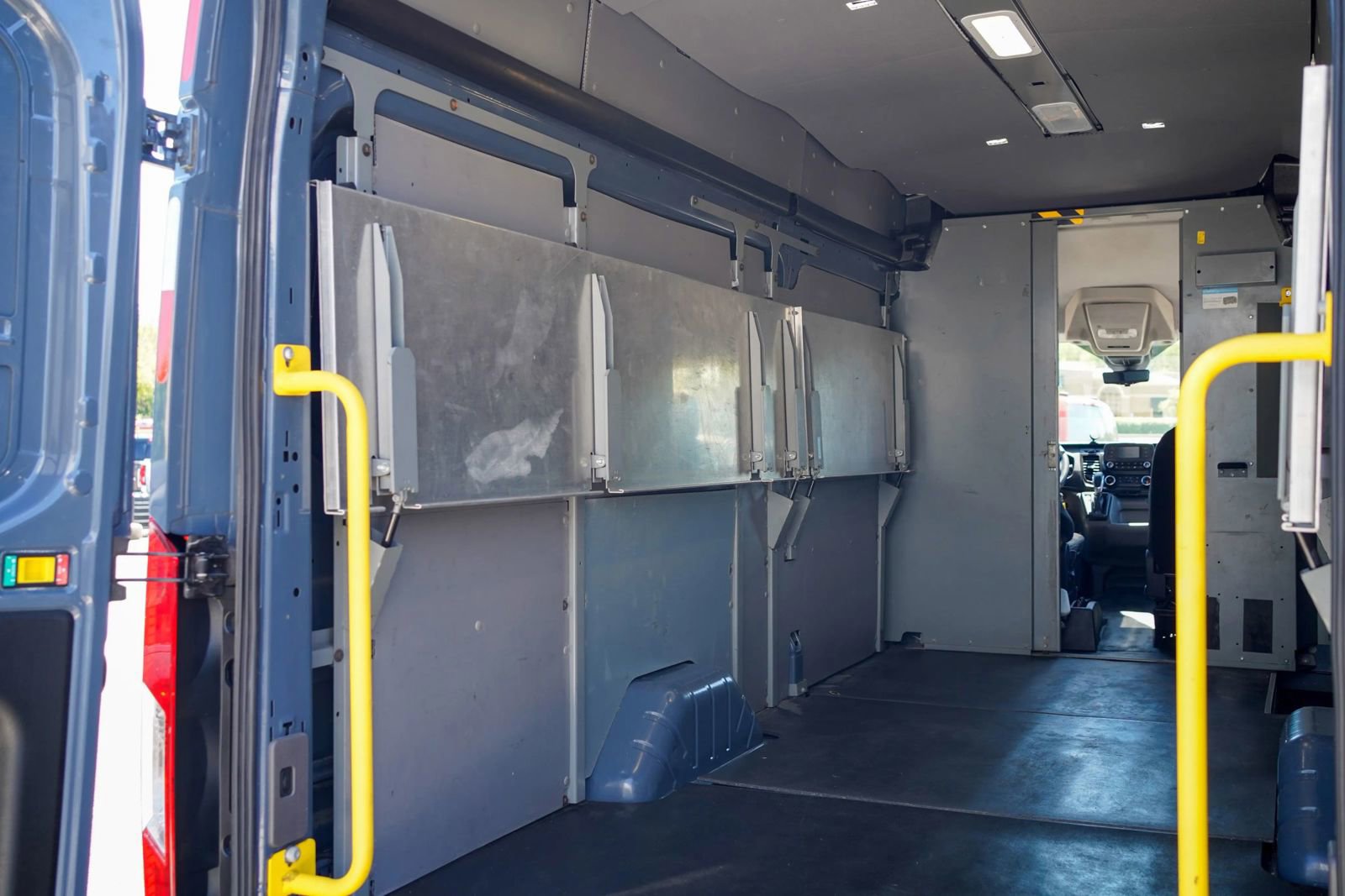 Used 2020 Ford Transit 250 148 High Roof Extended RWD image 19
