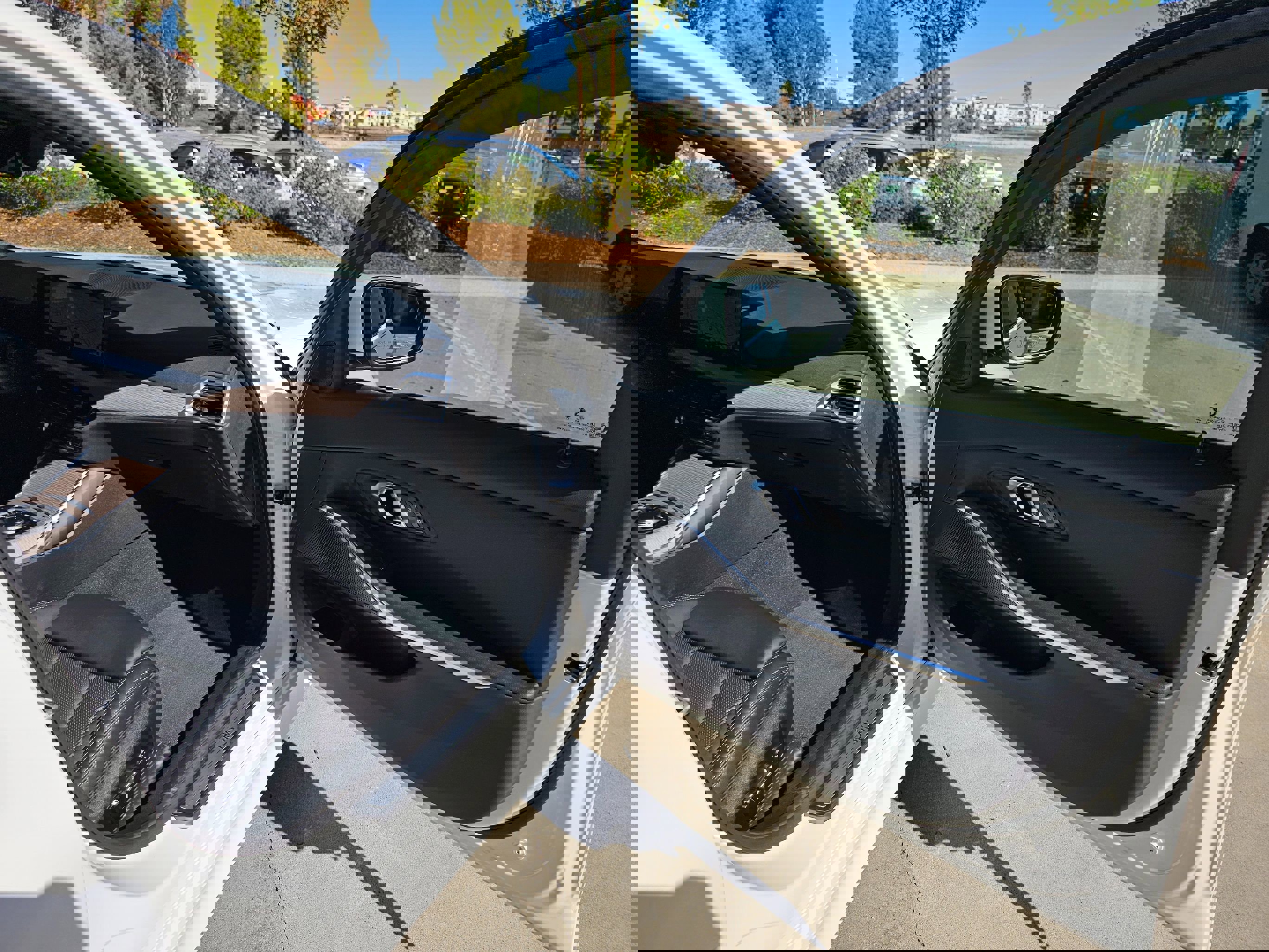 Used 2025 BMW 330i xDrive Sedan image 28