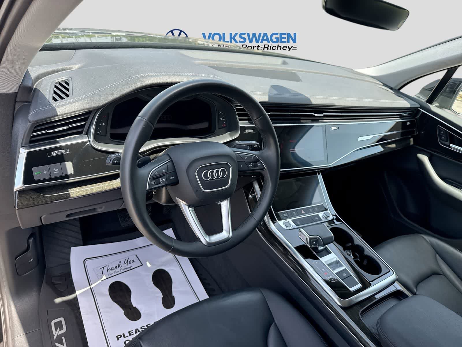 Used 2023 Audi Q7 3.0T Premium w/ Convenience Package AWD/4WD image 10