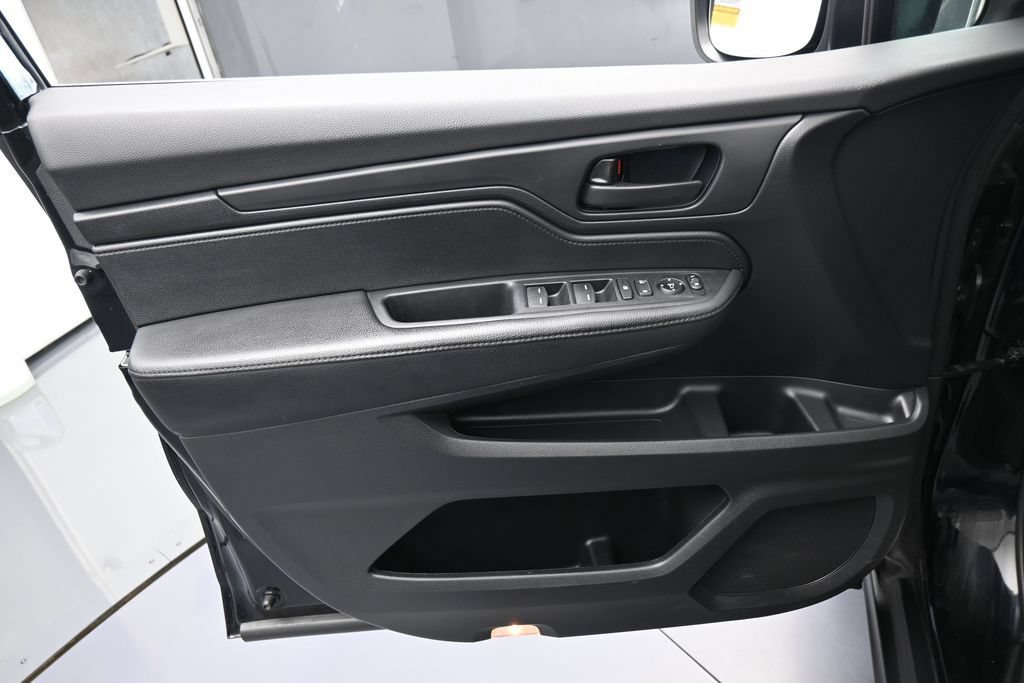 Used 2024 Honda Odyssey EX-L image 13
