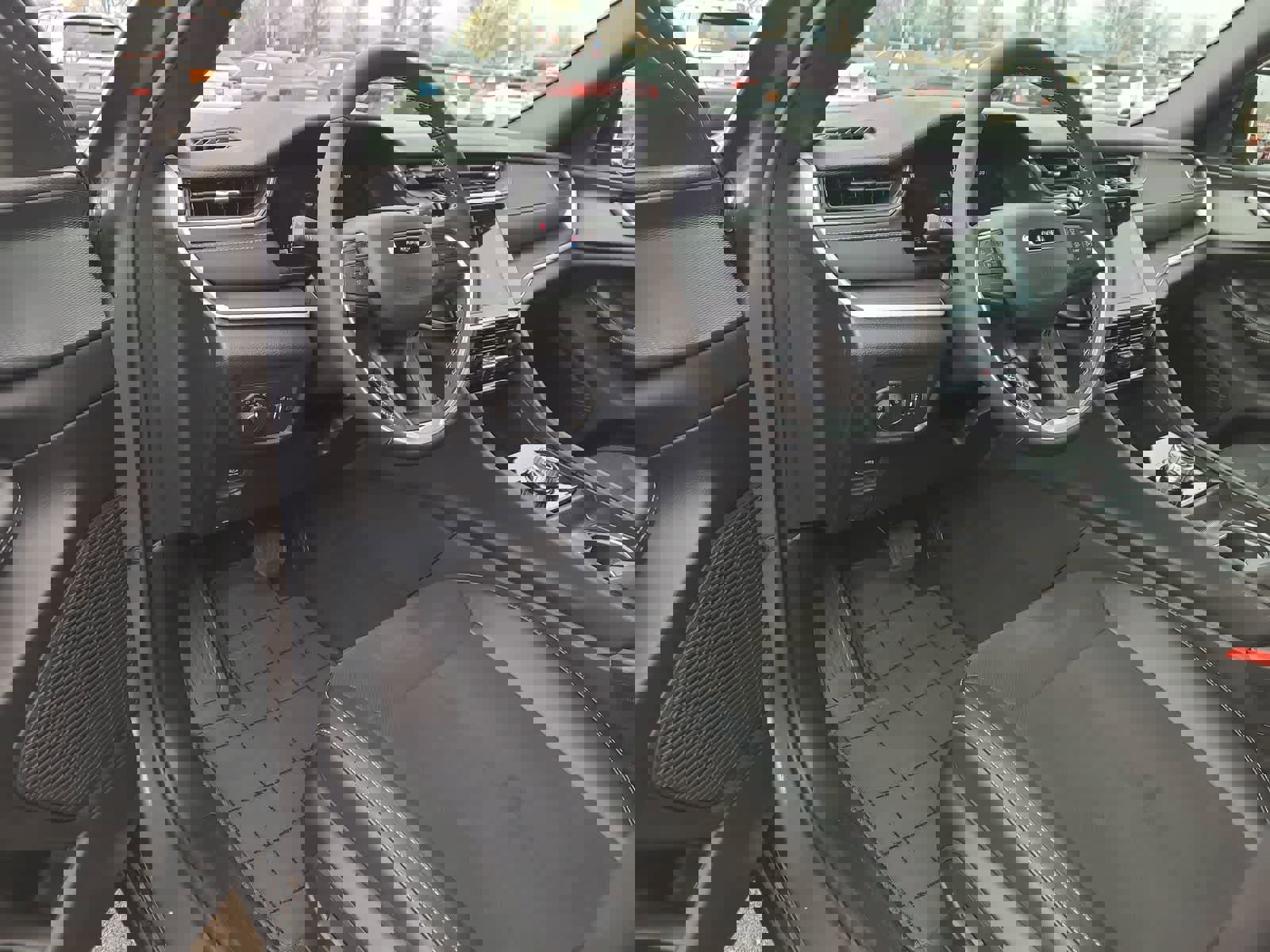 New 2025 Jeep Grand Cherokee Altitude image 10