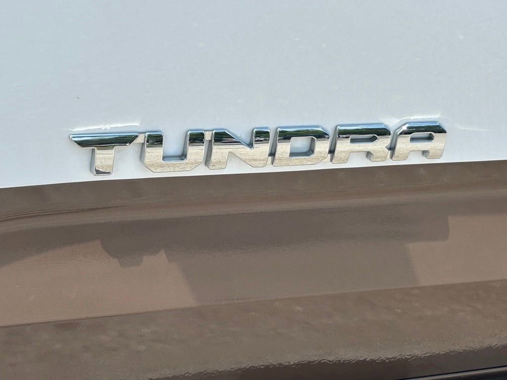Used 2024 Toyota Tundra Limited AWD/4WD image 17