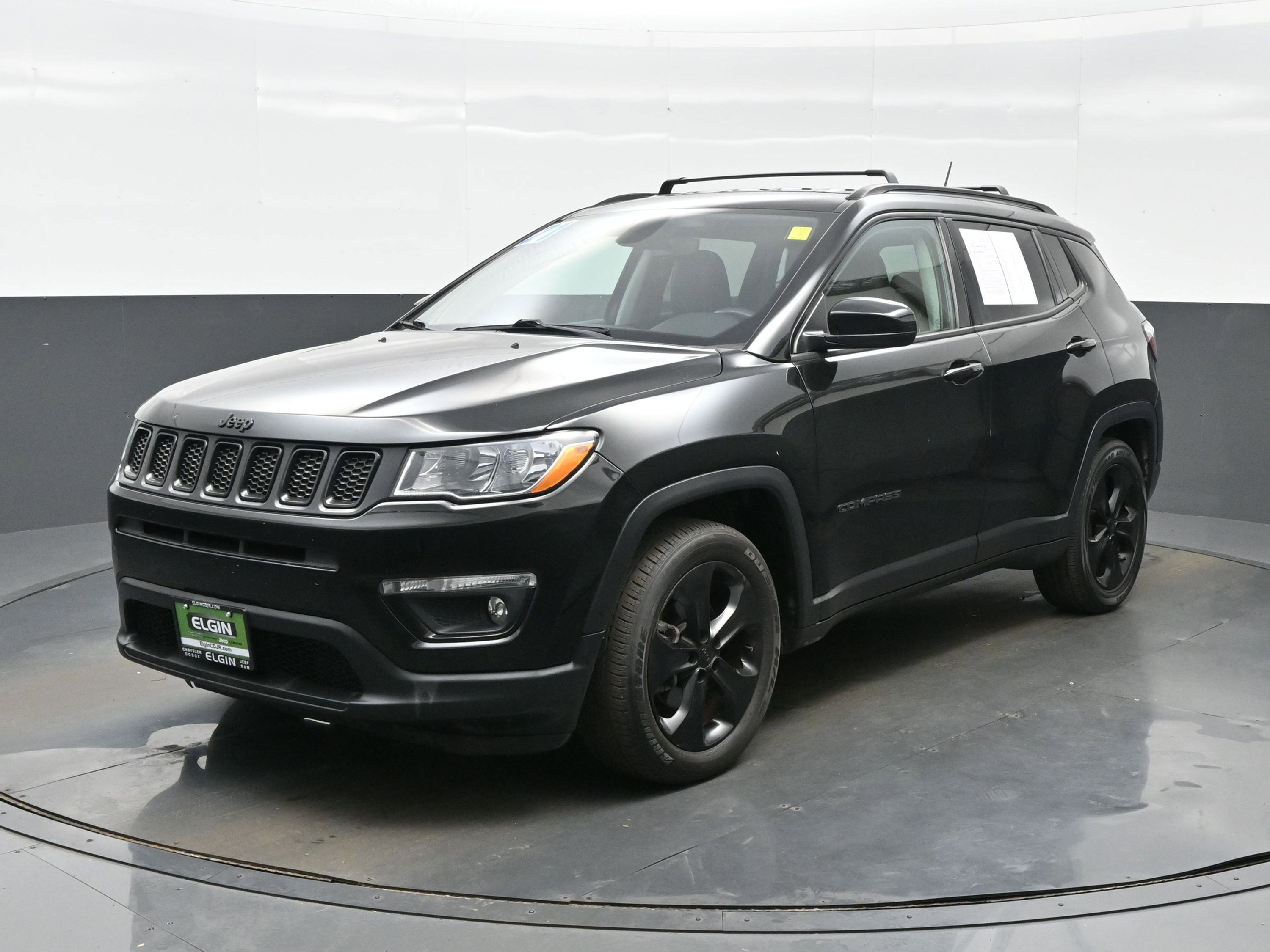 Used 2021 Jeep Compass Latitude FWD image 2