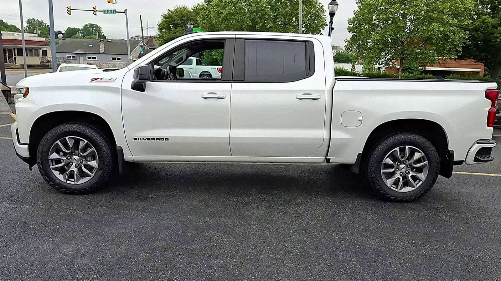 Certified 2022 Chevrolet Silverado 1500 RST image 5