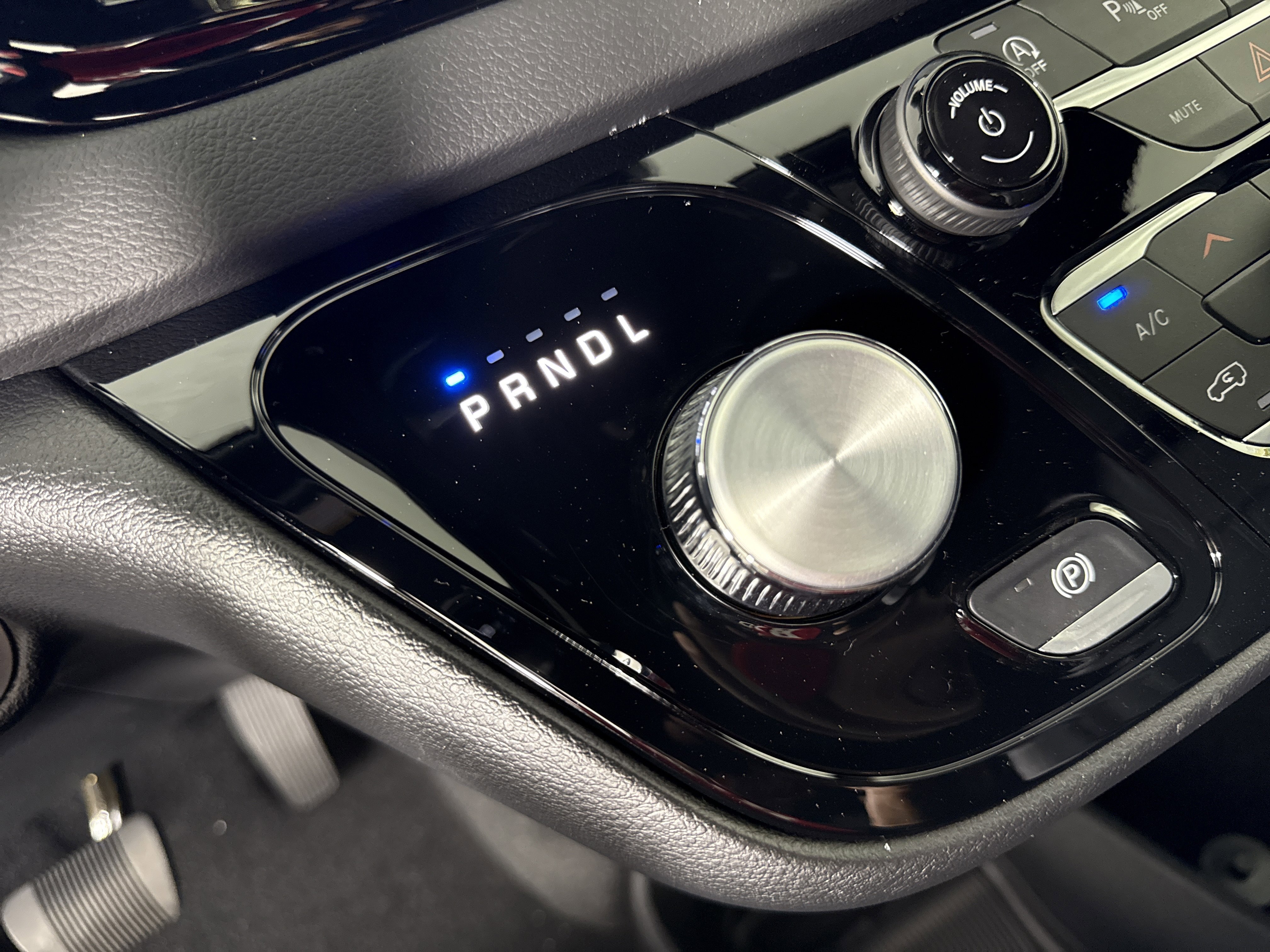 New 2026 Chrysler Voyager LX image 26