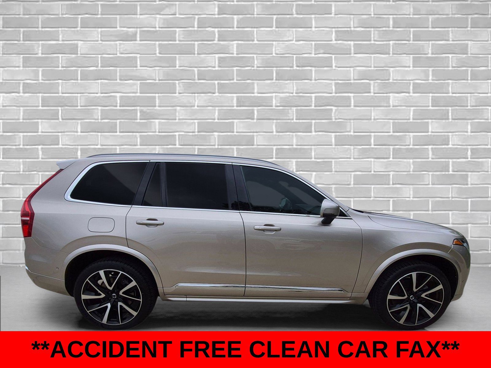 Used 2023 Volvo XC90 B6 Plus w/ Protection Package AWD/4WD image 4